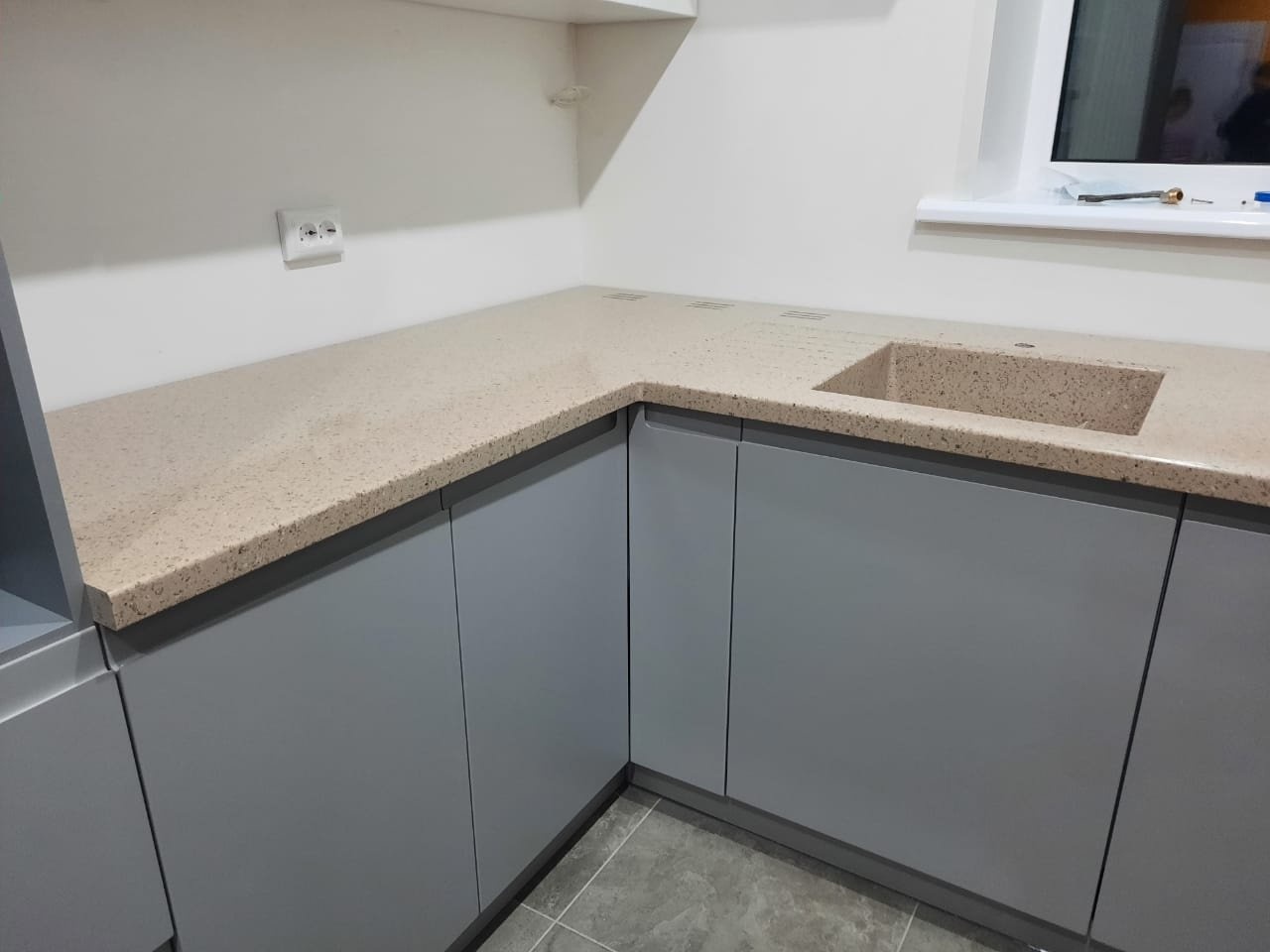 Столешница из камня для кухни