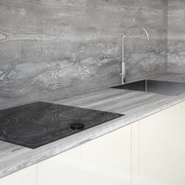 Для создания оригинального интерьера на кухне сейчас можно выбрать не только эксклюзивные модели кухонного гарнитура, но и заказать столешницу из л...